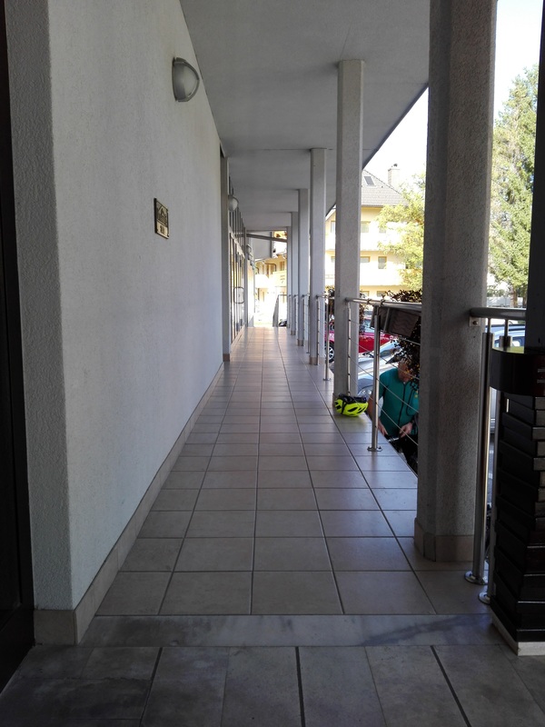 Klančina do recepcije..