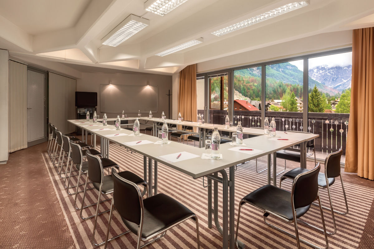 Konferenčna dvorana