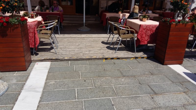 Restavracija Jama