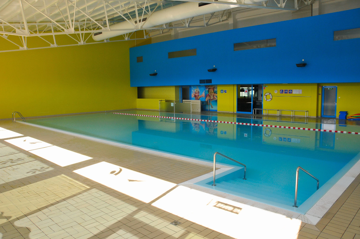 Notranji pokriti bazen